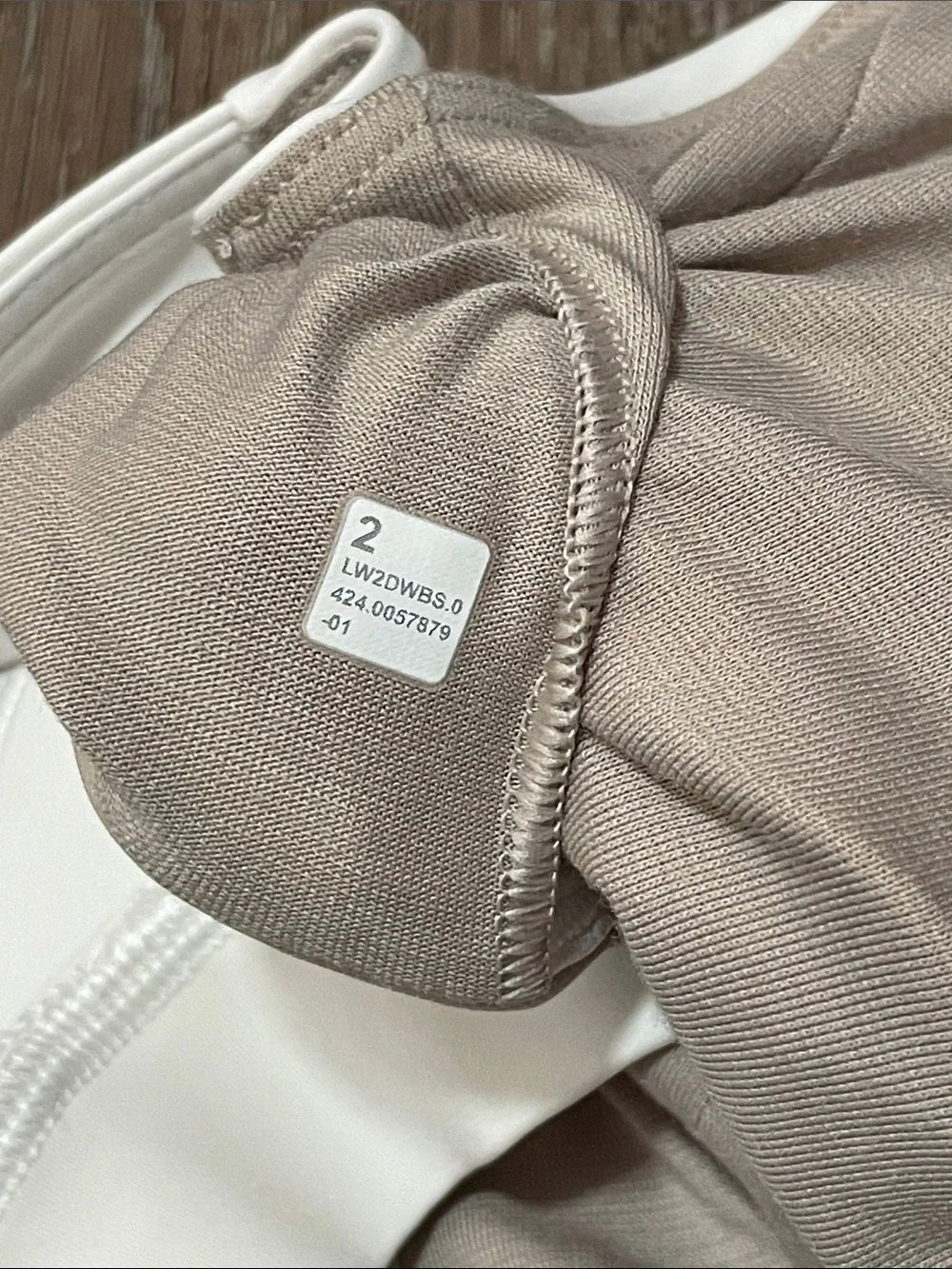 Like New Lululemon Envital Bra *Medium Support, D/DD Cup. Color White. Size 2